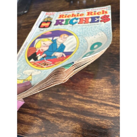 Harvey Comics Richie Rich Riches Comic Issue #19 July 1975 Vintage Classic - Picture 5 of 5